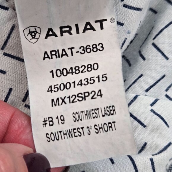 Ariat Women's Size 33 High-Rise Southwest Laser 3" Denim Cut-Off Jean Shorts - Picture 10 of 10